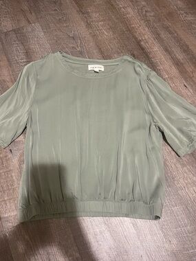 Cloth and Stone Sage Green Short-Sleeve  Blouse
